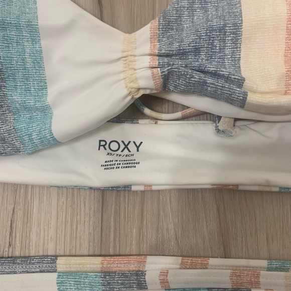 Roxy Bikini Size XS - Picture 4 of 5